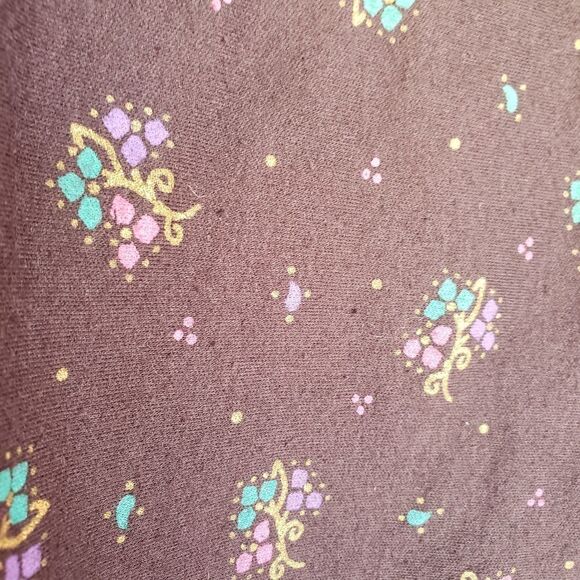 Vintage Closely Knit Skirt with Boho Print throughout - Picture 13 of 14